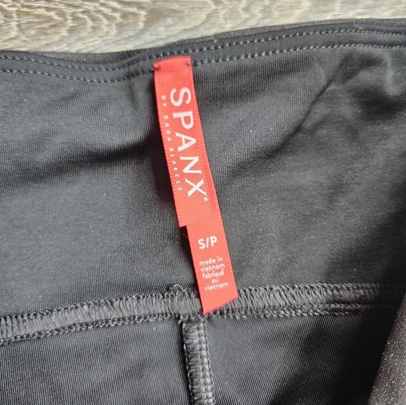 Spanx Faux Leather Moto Leggings Black S/P - Picture 5 of 11